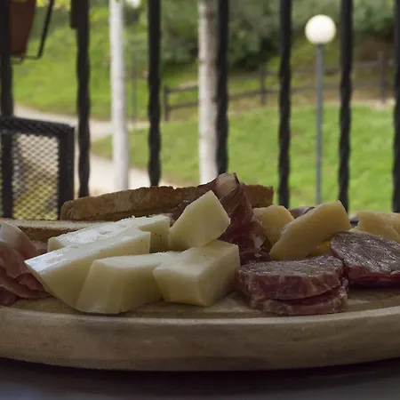 Monte Acuto Farm stay